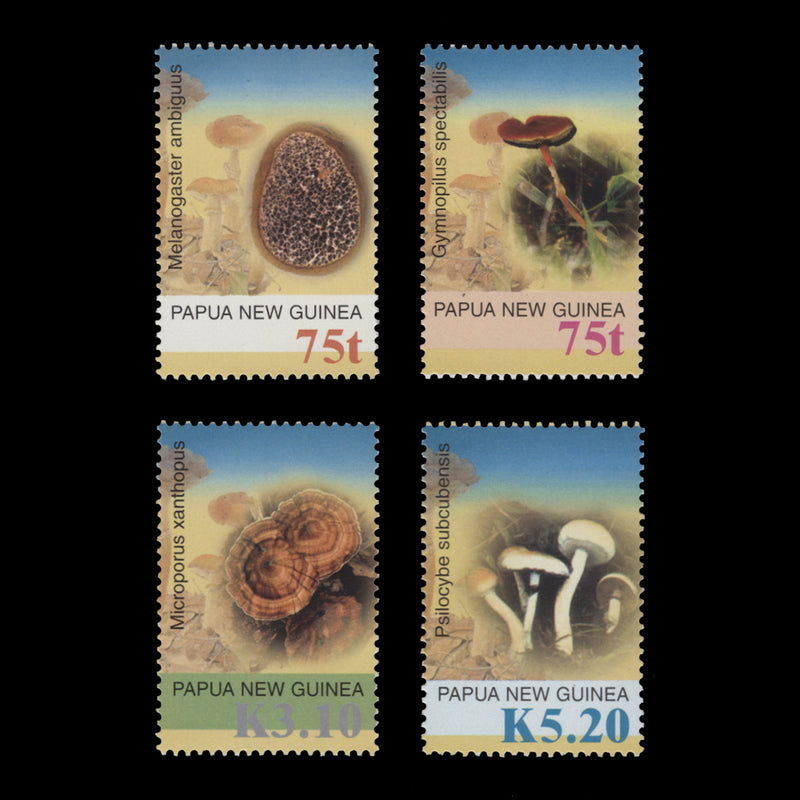 Papua New Guinea 2005 (MNH) Mushrooms set